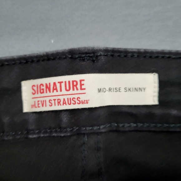 Signature Levi Strauss Womens Mid Rise Skinny Jeans Black 12S W31 L28 - Picture 3 of 11